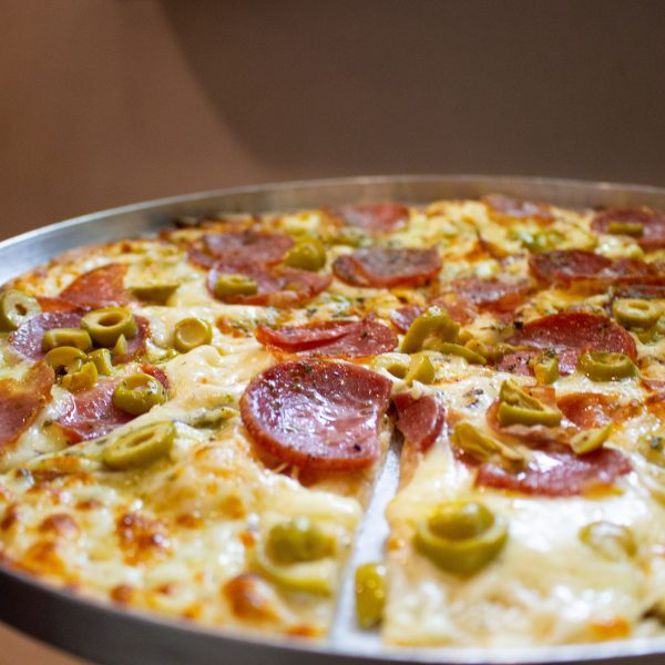 pizza de salame - pizzaria bella ravenna